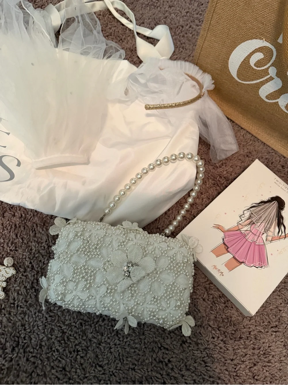 N/A chic white
